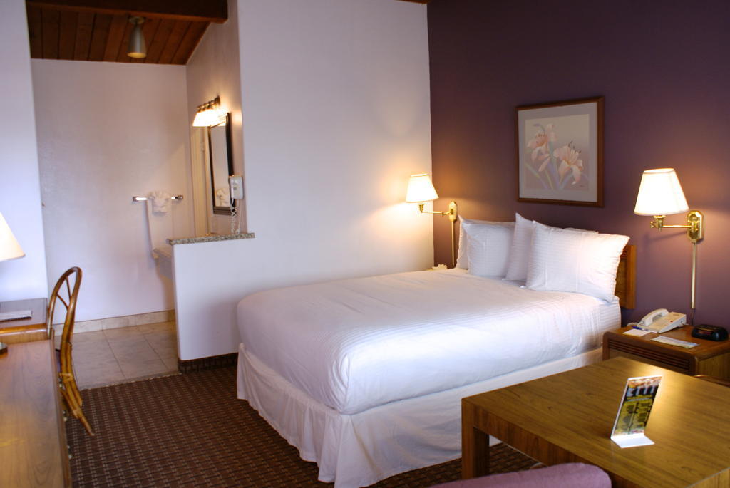 סן דייגו Days Inn Harbor View מראה חיצוני תמונה