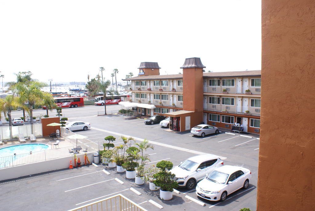 סן דייגו Days Inn Harbor View מראה חיצוני תמונה